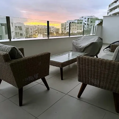 Apartment New Luxury And Spa, Golf Views, Open Kitchen, Large Terrace And Indoor Pool Sitio de Calahonda